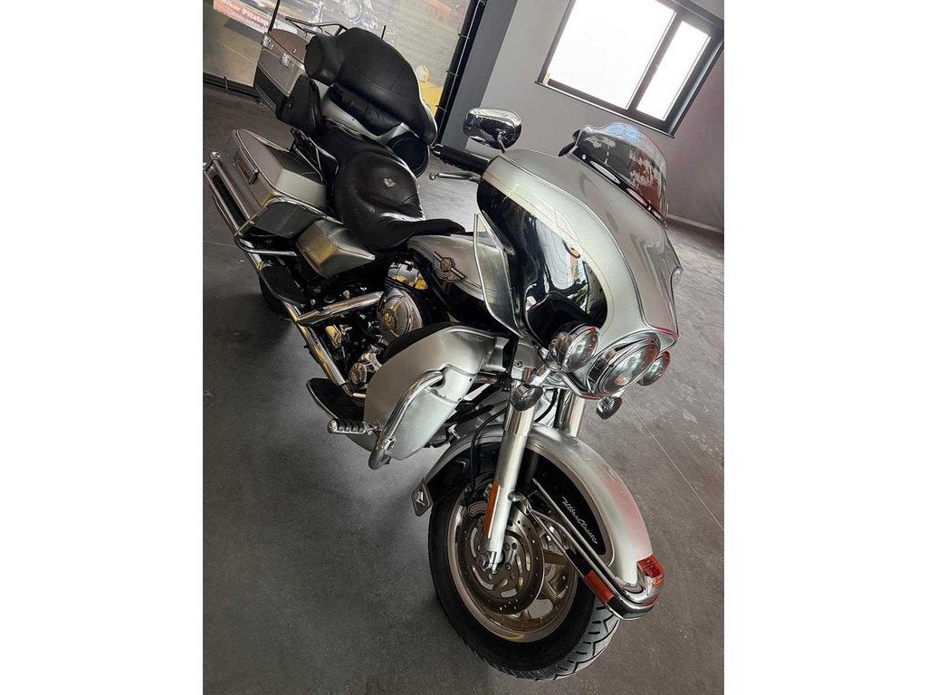 Harley Davidson - D FLHTCUI - Motorcycle, Motoren, Bedrijf, Overig