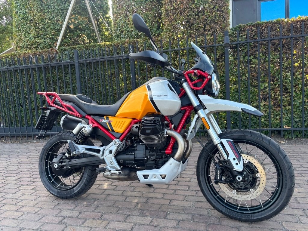 Moto Guzzi V85tt, Motoren, Motoren | Moto Guzzi, 2 cilinders, Occasion, Motorrijbewijs A, Bedrijf