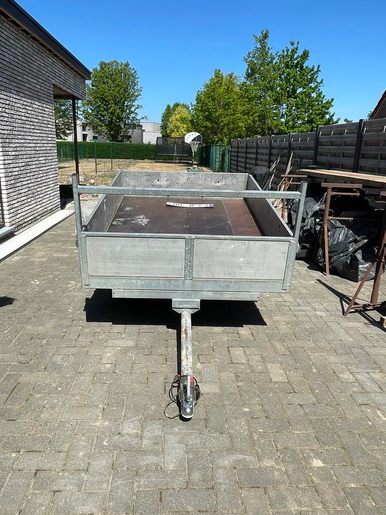 Aanhangwagen, Ophalen, Zo goed als nieuw