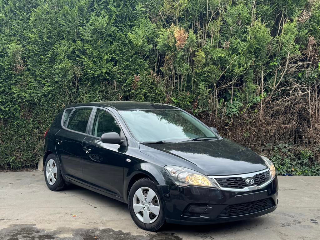 Kia ceed 2010 1.6 diesel 1900€ gekeurd voor verkoop, Autos, Autres modèles, Achat, Entreprise, Boîte manuelle