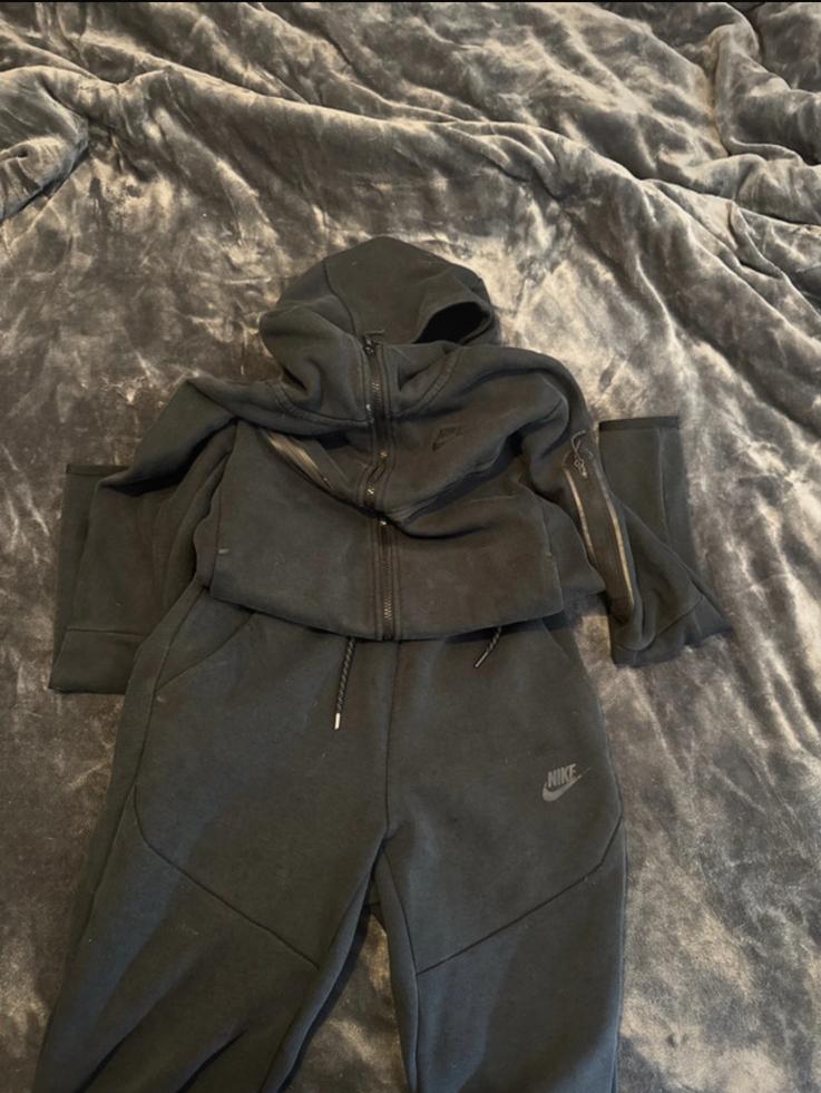 Nike tech trainingspak, Kleding | Dames, Sportkleding, Ophalen of Verzenden, Zo goed als nieuw, Maat 36 (S)