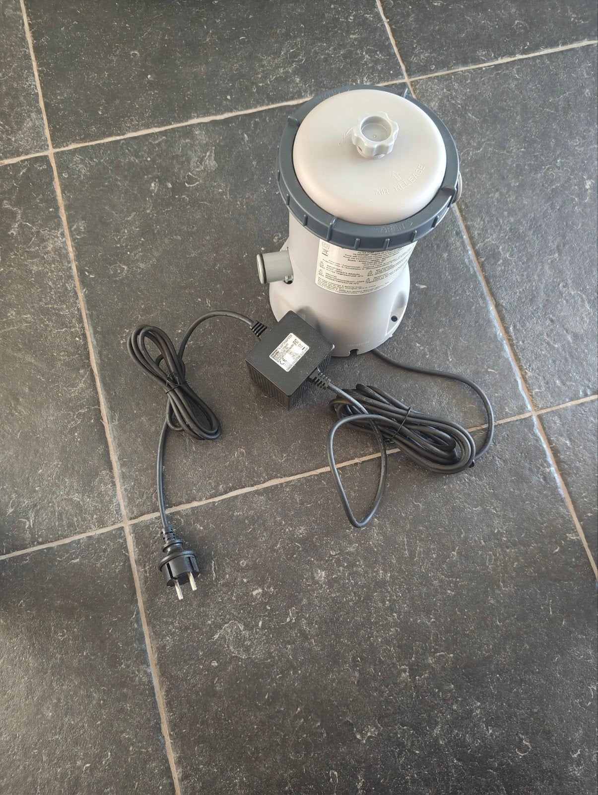 Pompe de filtration Bestway Flowclear (modèle 58383) en très, Enlèvement, Comme neuf