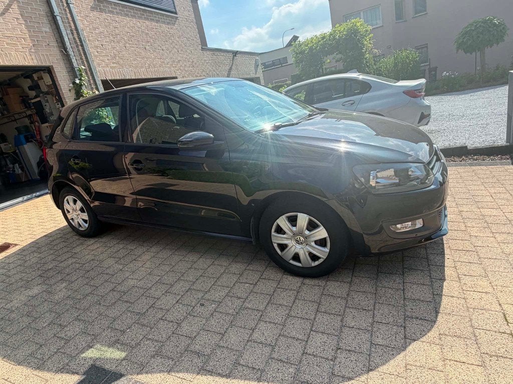 Volkswagen Polo (met weinig Km), Voorwielaandrijving, Parkeersensor, Stof, Zwart