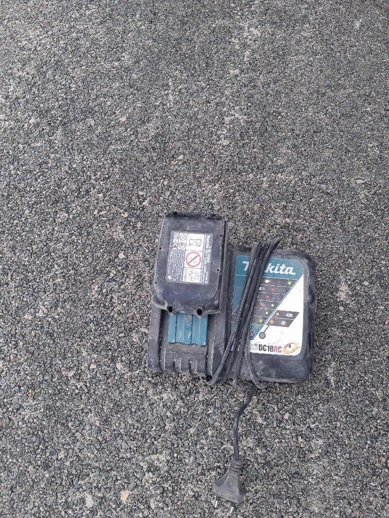 Makita baterij lader + baterij, Ophalen