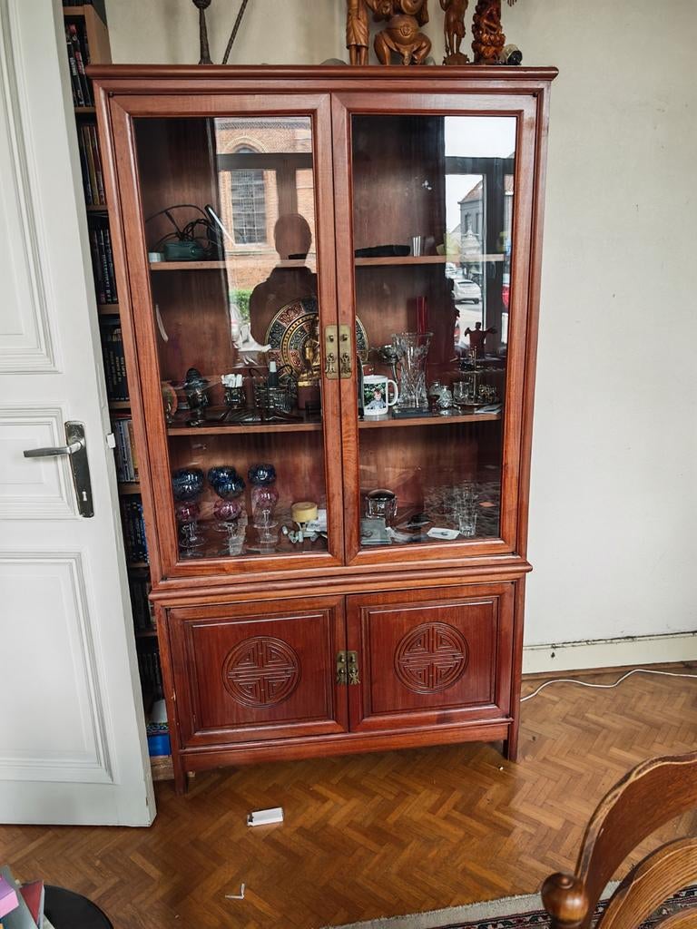 Chinese kast, Enlèvement