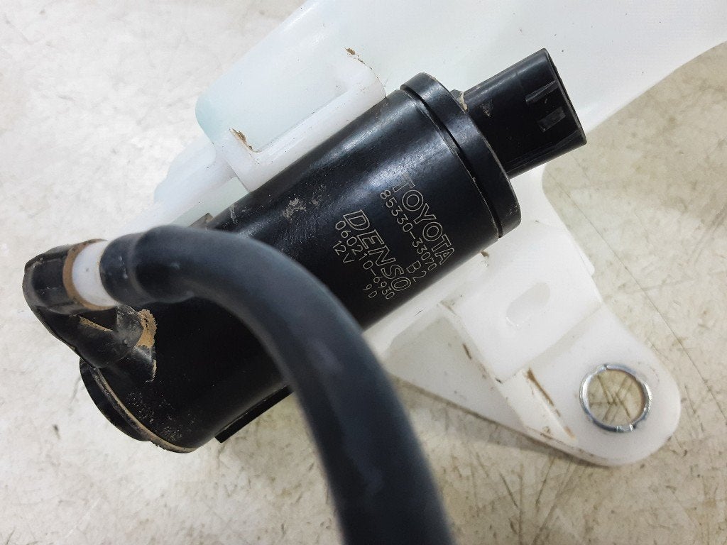 LAVE-GLACE POMPE AVANT Toyota Yaris IV (P21 / PA1 / PH1), Kundenbetreuung@toyota.de, Toyota, Utilisé, Toyota-Allee 2
50858  Köln, DE