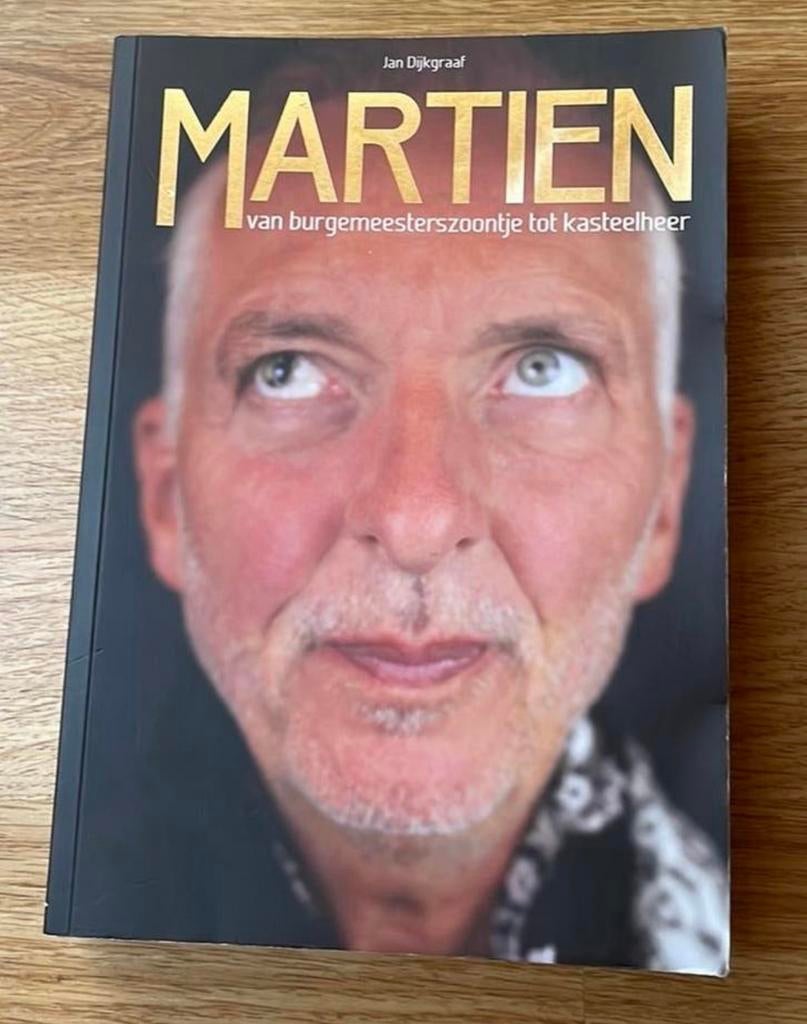 Martien van burgemeesterszoontje tot kasteelheer, Boeken, Ophalen of Verzenden, Zo goed als nieuw