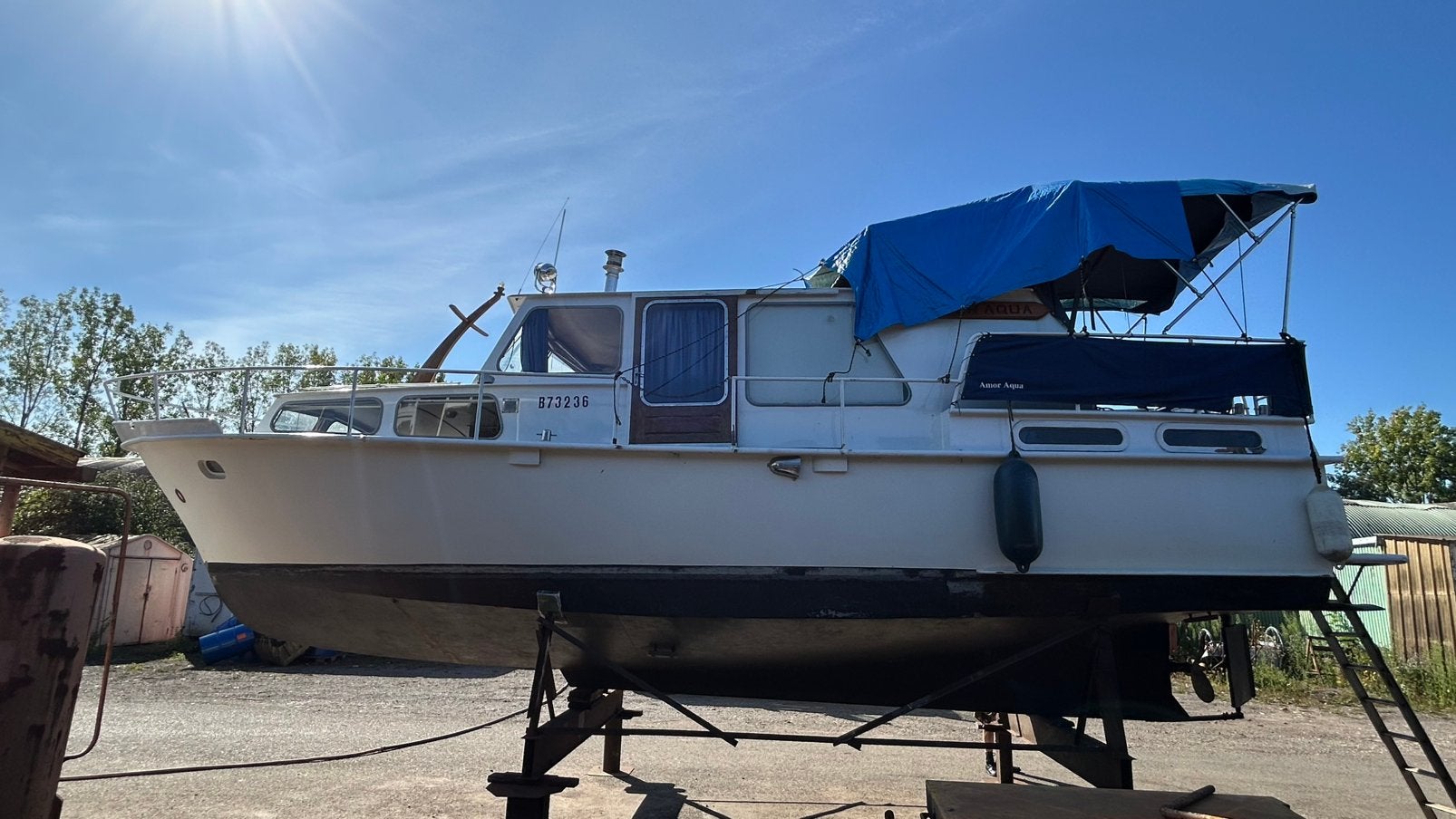 Plezierboot van 10,80 m x 3,40 m, Watersport en Boten, Motorboten en Motorjachten, Ophalen, Zo goed als nieuw, Staal, Keuken