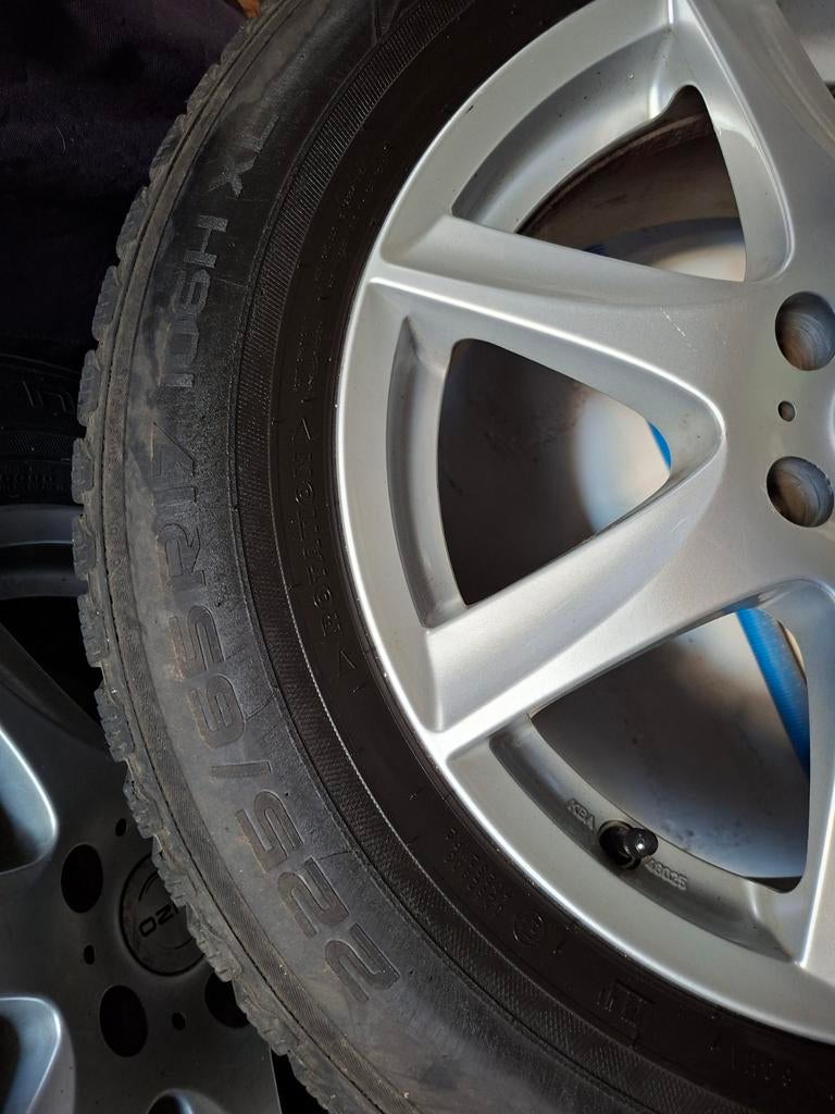 Winterbanden Nokian met velgen, Auto-onderdelen, Banden en Velgen, Ophalen, Winterbanden, Velg(en)