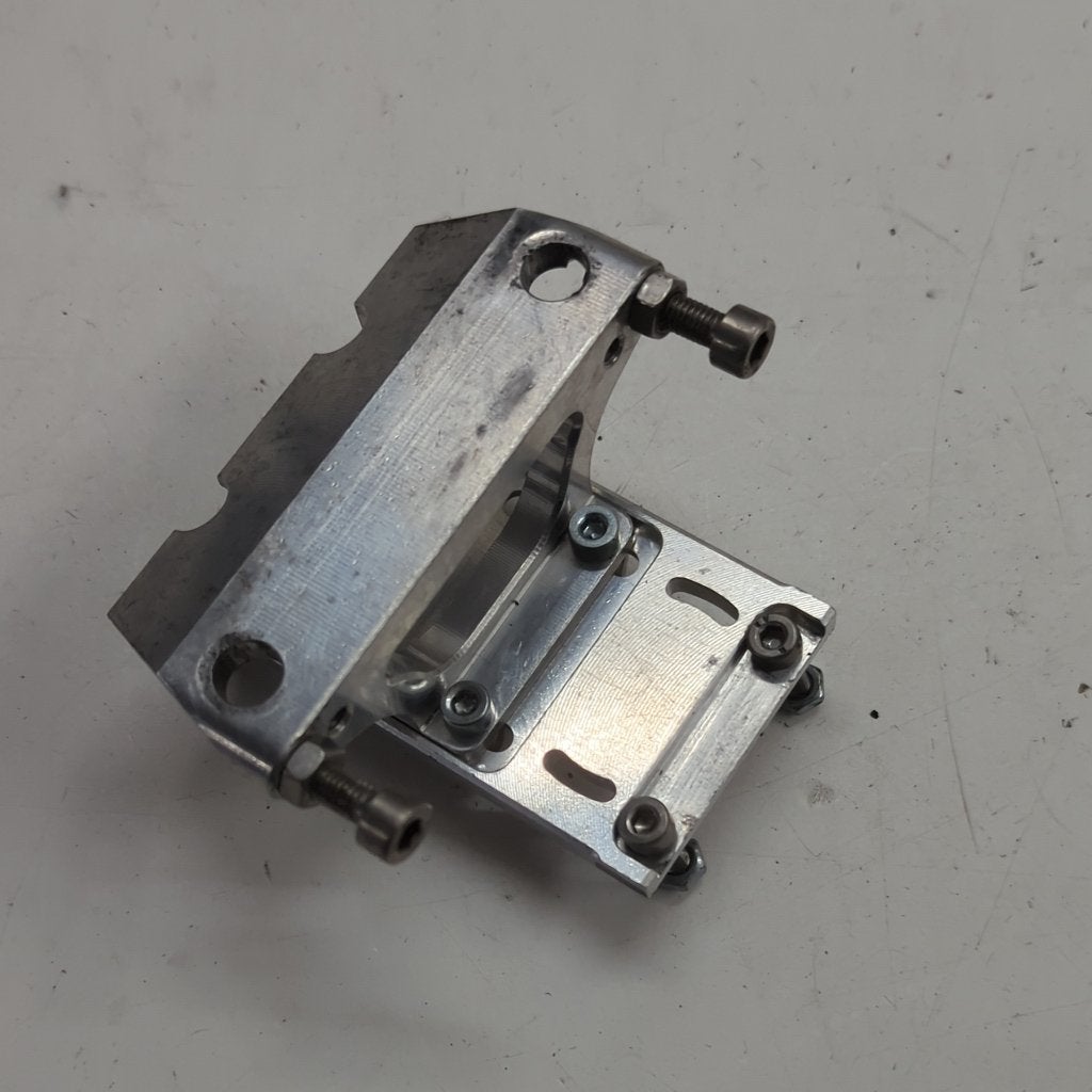 Aluminium shocktower + plaat voor FG Baja 2wd (1e generatie), Ophalen of Verzenden, Gebruikt, Overige schalen, Onderdeel