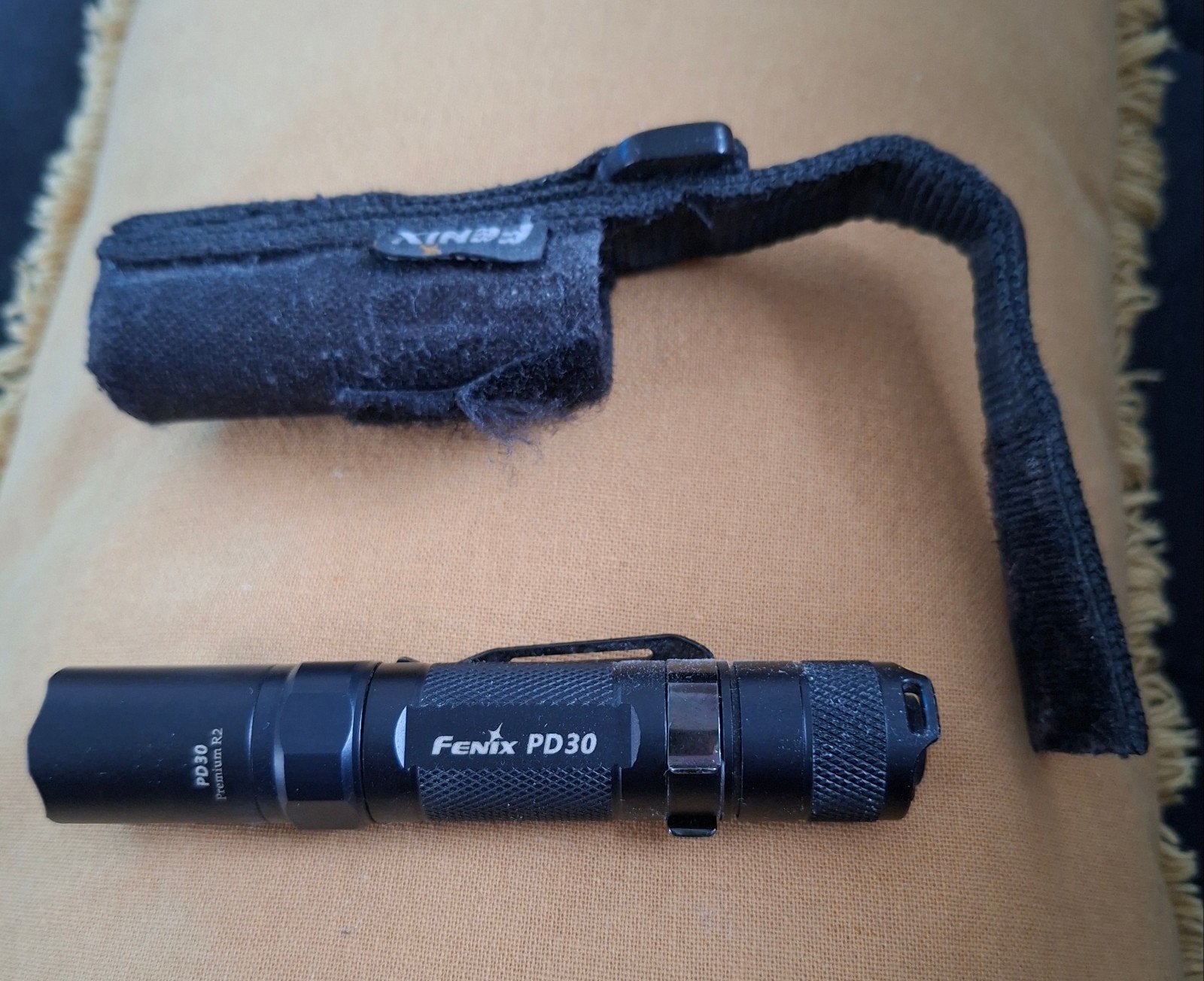 FENIX PD30 265 lumen zaklamp, Ophalen, Gebruikt, Batterij