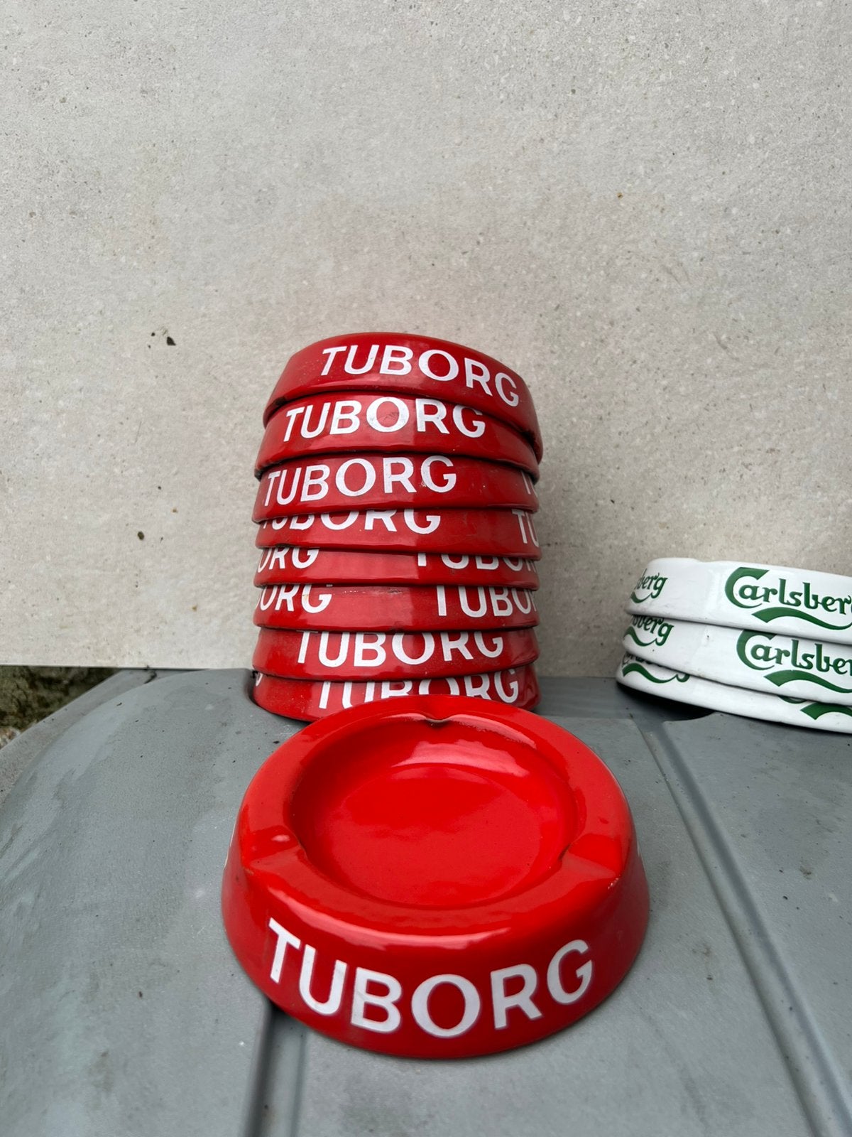Cendrier Tubor en émaille 9 pièces, Enlèvement, Comme neuf