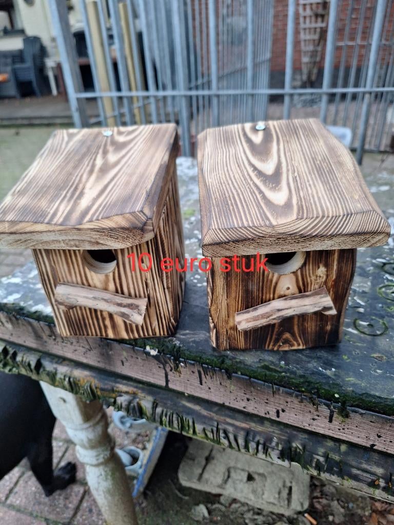 Vogelhuisjes en dergelijke, Ophalen