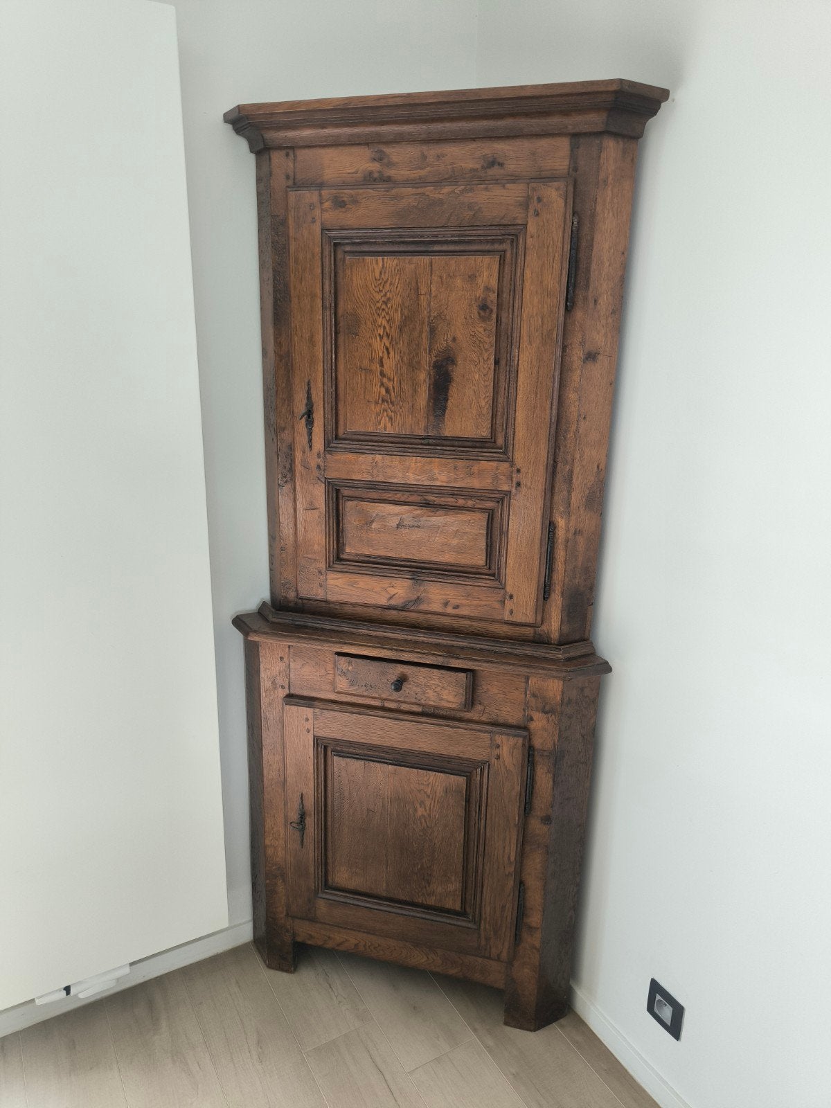 meuble chêne de coin, Enlèvement