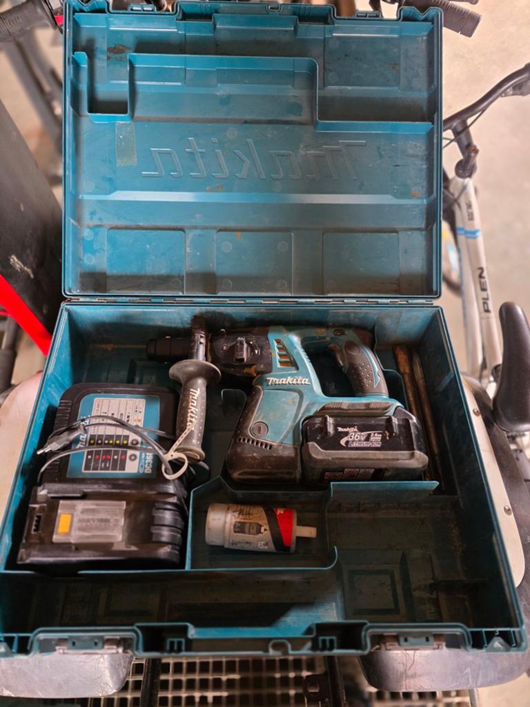 Boormachine MAKITA, Ophalen, Boormachine