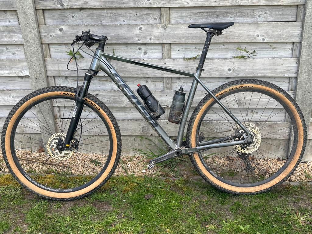 MTB sensa 28 inch, Fietsen en Brommers, Fietsen | Mountainbikes en ATB, Ophalen, Zo goed als nieuw
