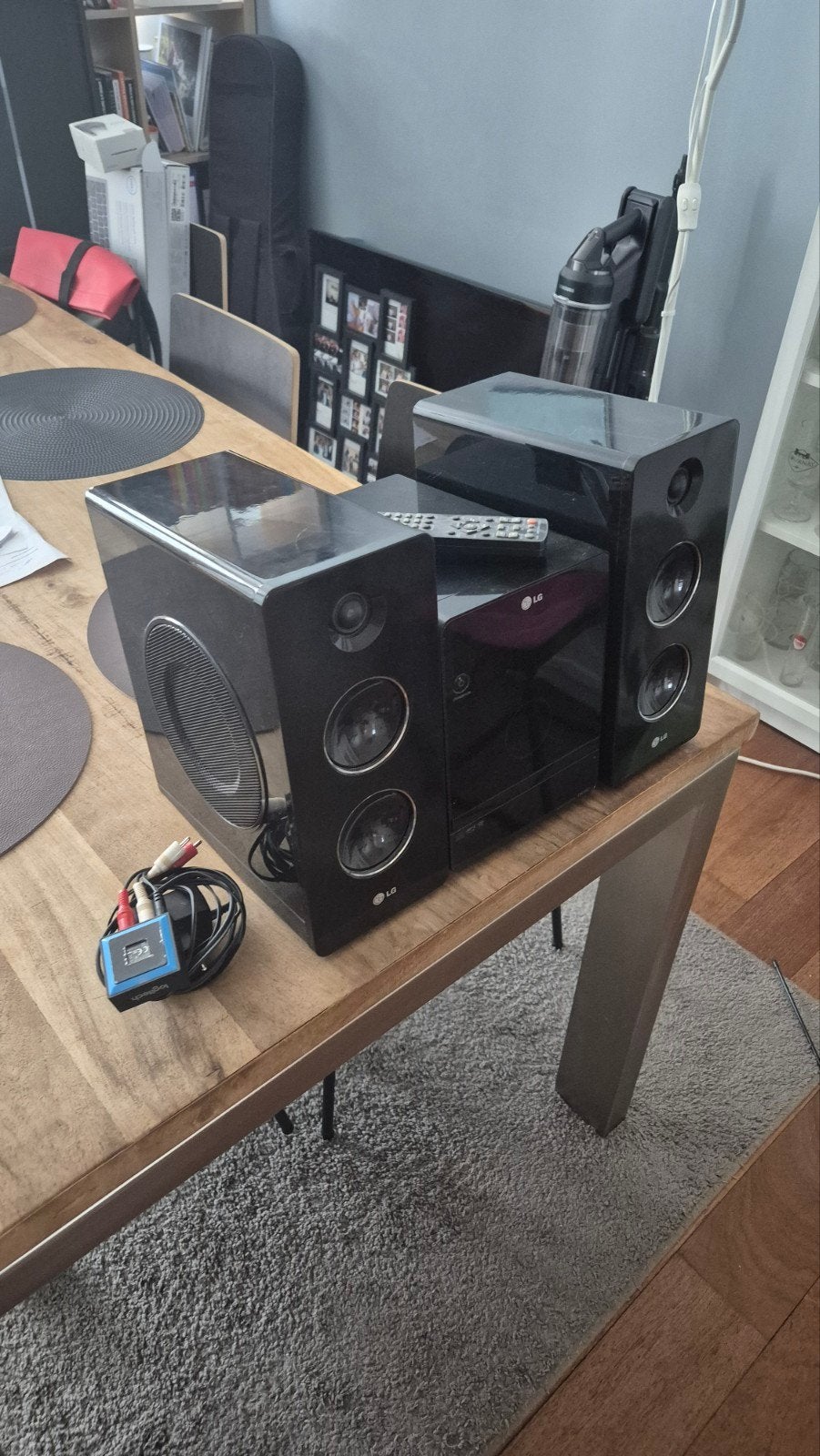 LG hifi-systeem met luidsprekers + Bluetooth-adapter, Audio, Tv en Foto, Gebruikt