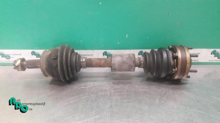 Aandrijfas links-voor van een Alfa Romeo 156 (156 98-), Auto-onderdelen, Gebruikt, -, -, Ophalen of Verzenden