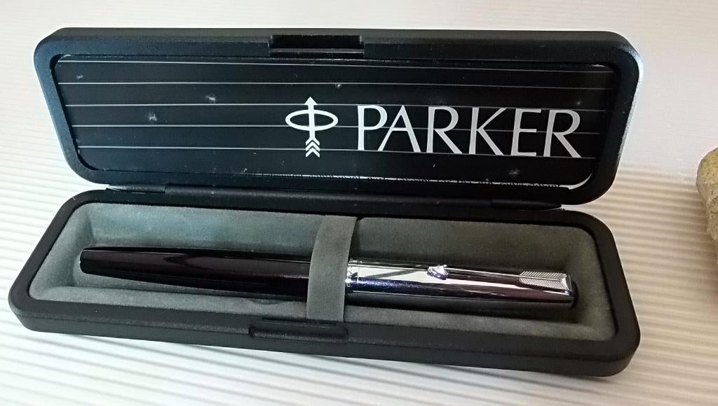 Vulpen Parker 45 CT Arrow, Parker, Met doosje, Ophalen of Verzenden, Zo goed als nieuw