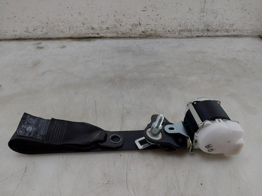 CEINTURE DE SECURITE ARRIERE DROITE Toyota RAV4 (A4), Kundenbetreuung@toyota.de, Toyota, Utilisé, Toyota-Allee 2
50858  Köln, DE