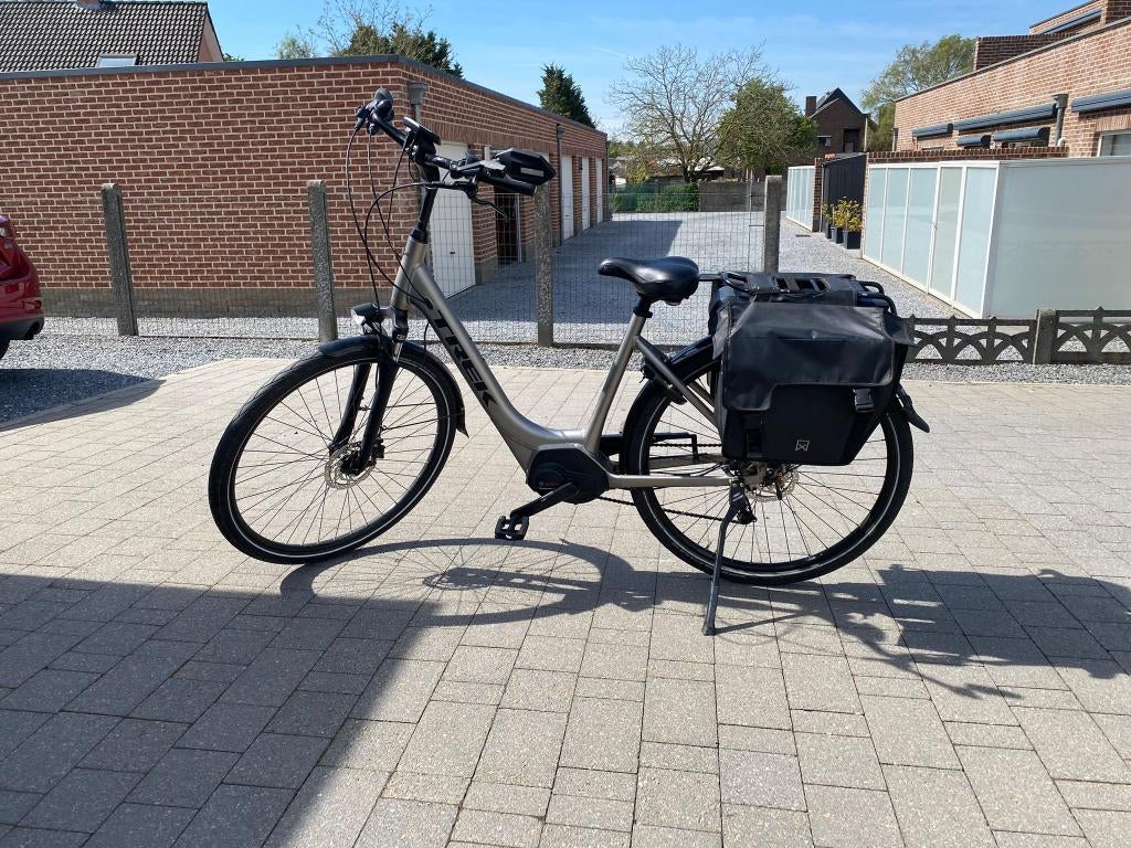 Prachtige Trek E-bike (Bosch) - Slechts 3320 km, Fietsen en Brommers, Ophalen, Zo goed als nieuw, Overige merken, Versnellingen