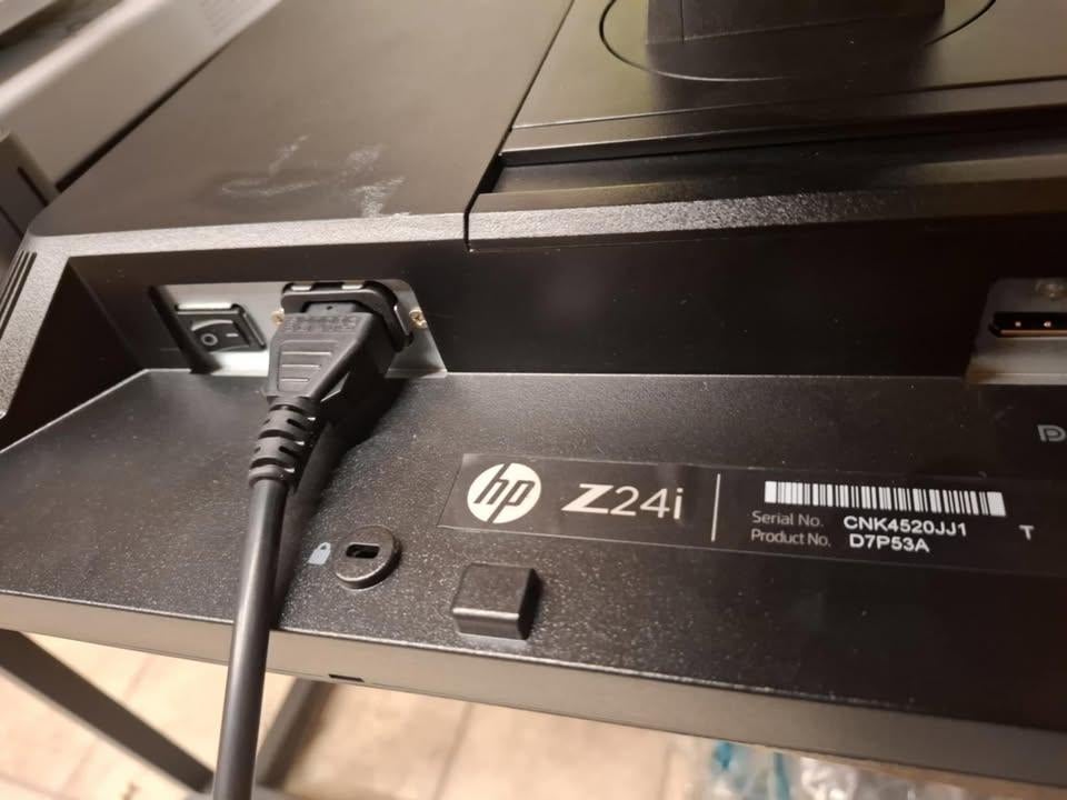pc monitor, Computers en Software, Monitoren, Ophalen, Gebruikt, In hoogte verstelbaar, HP