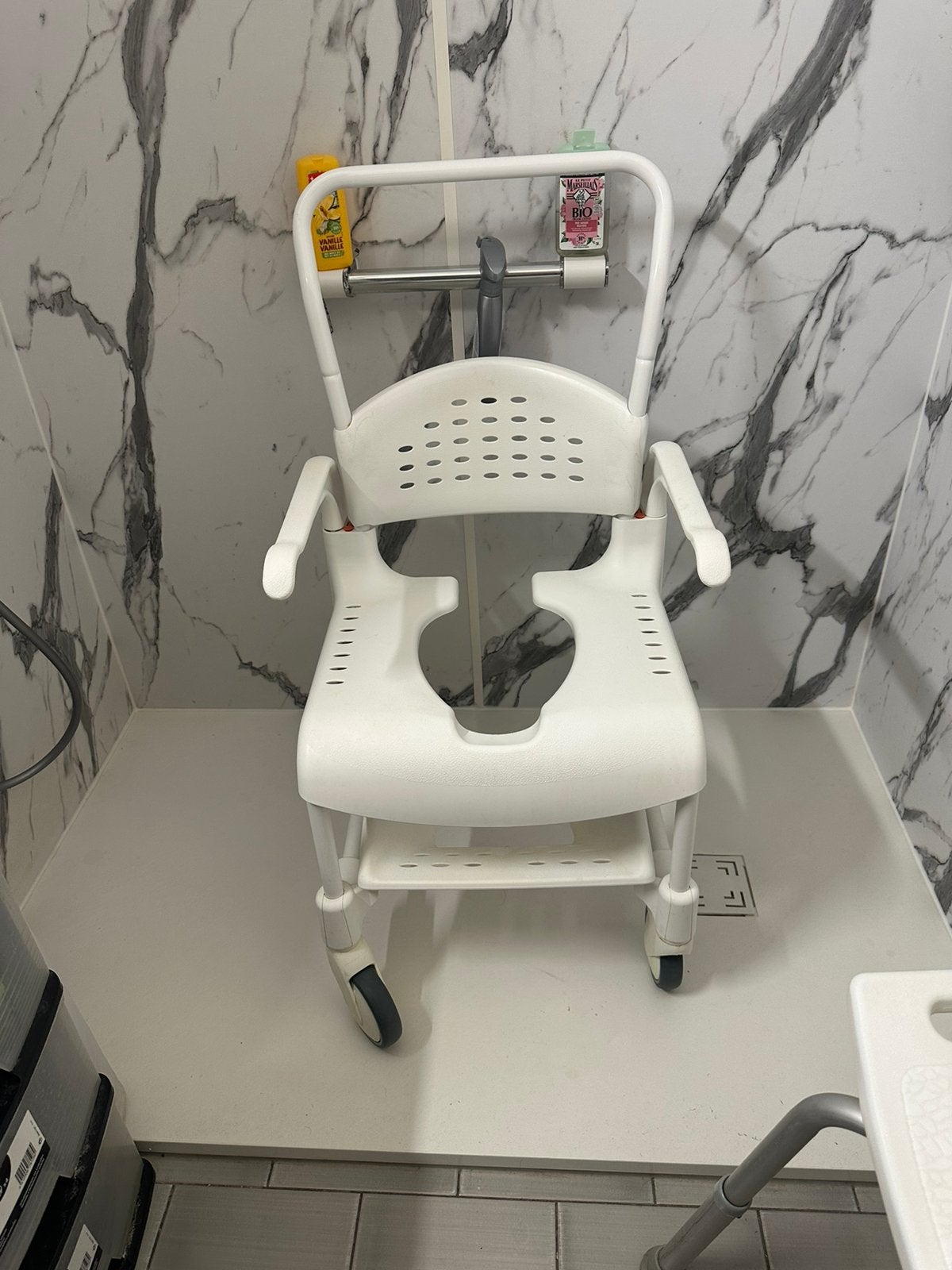 Chaise PMR de douche et de toilettes Clean, Soins de la peau