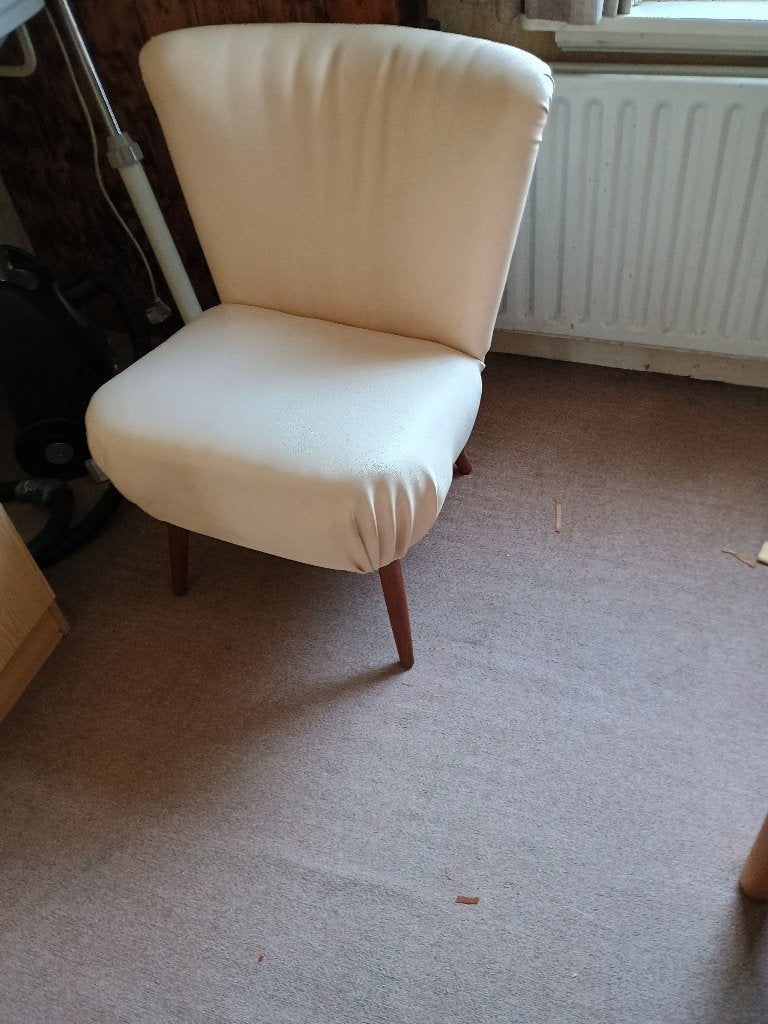 leuk klein leren zit stoeltje, Kinderen en Baby's, Ophalen, Gebruikt, Stoel(en)