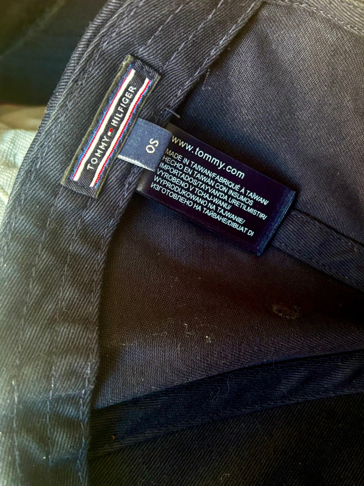 Casquette Tommy Hilfiger neuve marine - Taille réglable, Vêtements | Hommes, Enlèvement ou Envoi, Neuf, Casquette