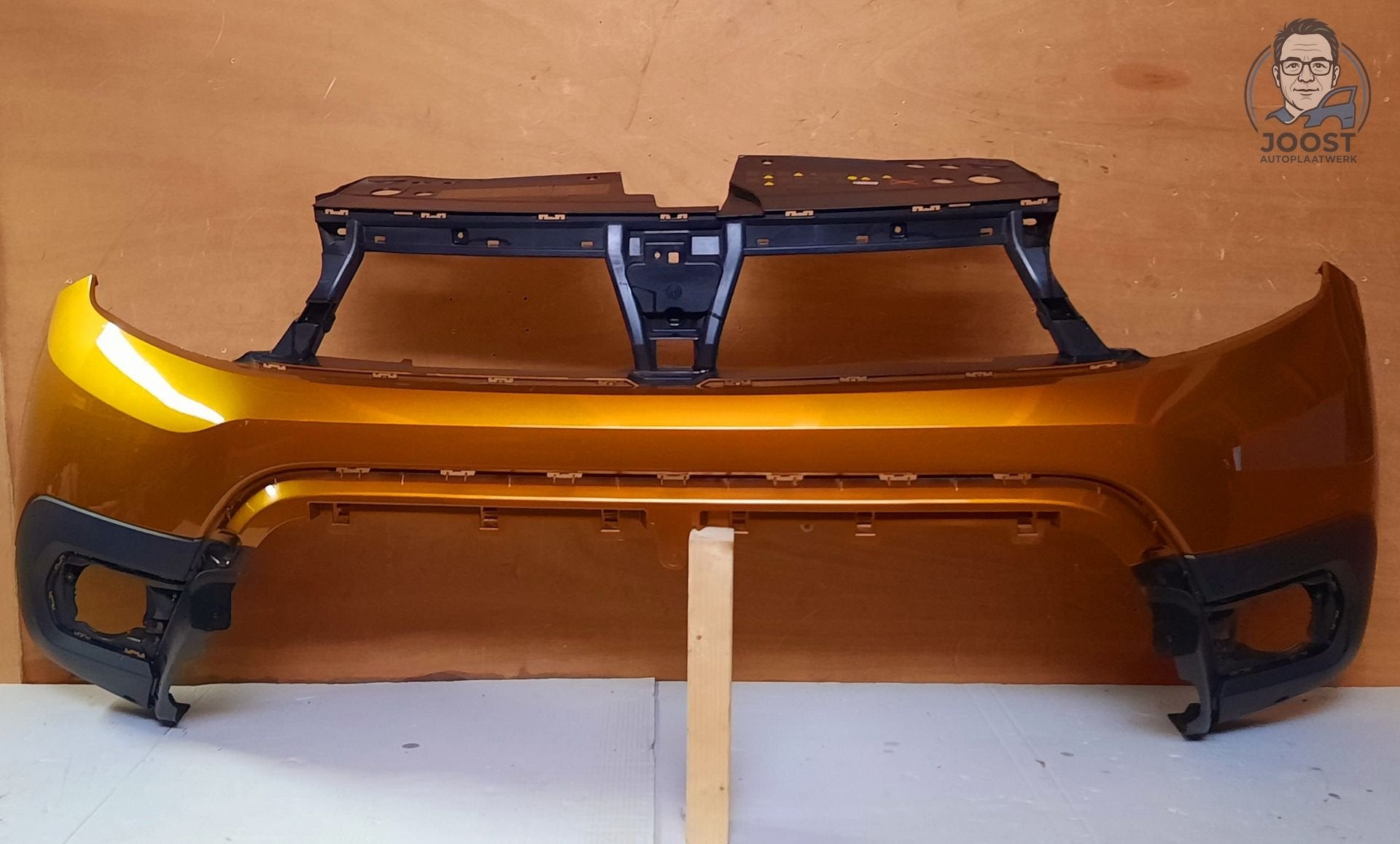 Voorbumper orgineel Dacia Duster v.a 2017 620221776R, Dacia, -Via contactformulier op de website, -Dacia S.A., Origine de la pièce connue