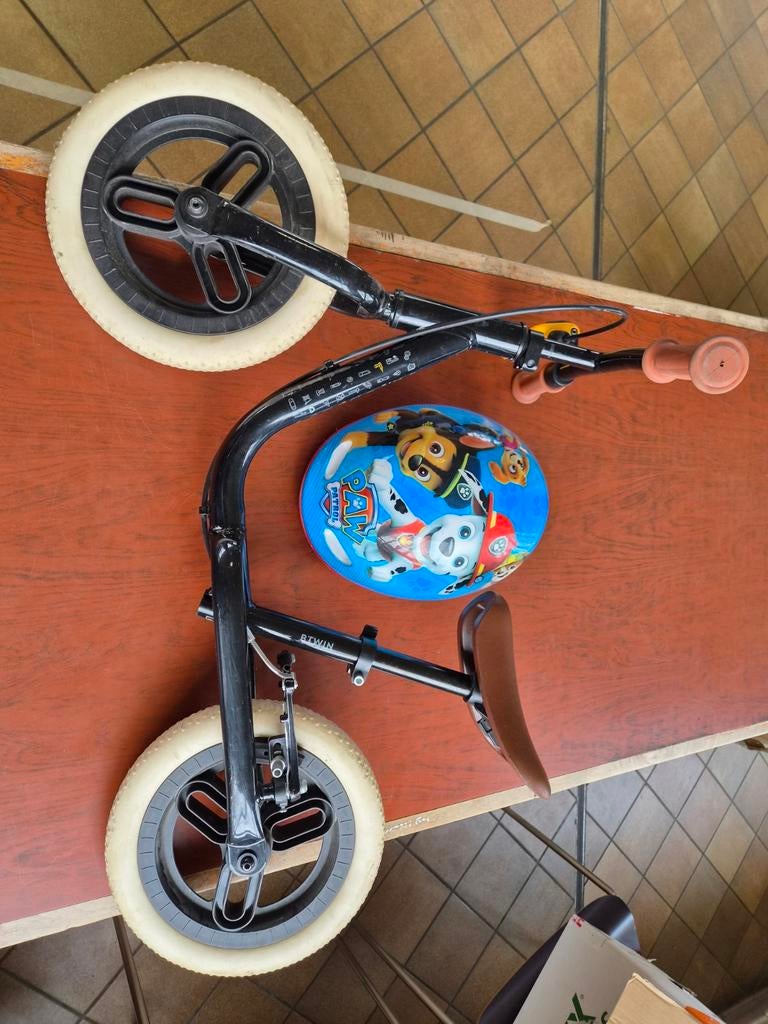 Loopfiets peuter/kleuter (3-4 jaar), Fietsen en Brommers, Ophalen, Zo goed als nieuw, Minder dan 16 inch, Btwin Decathlon