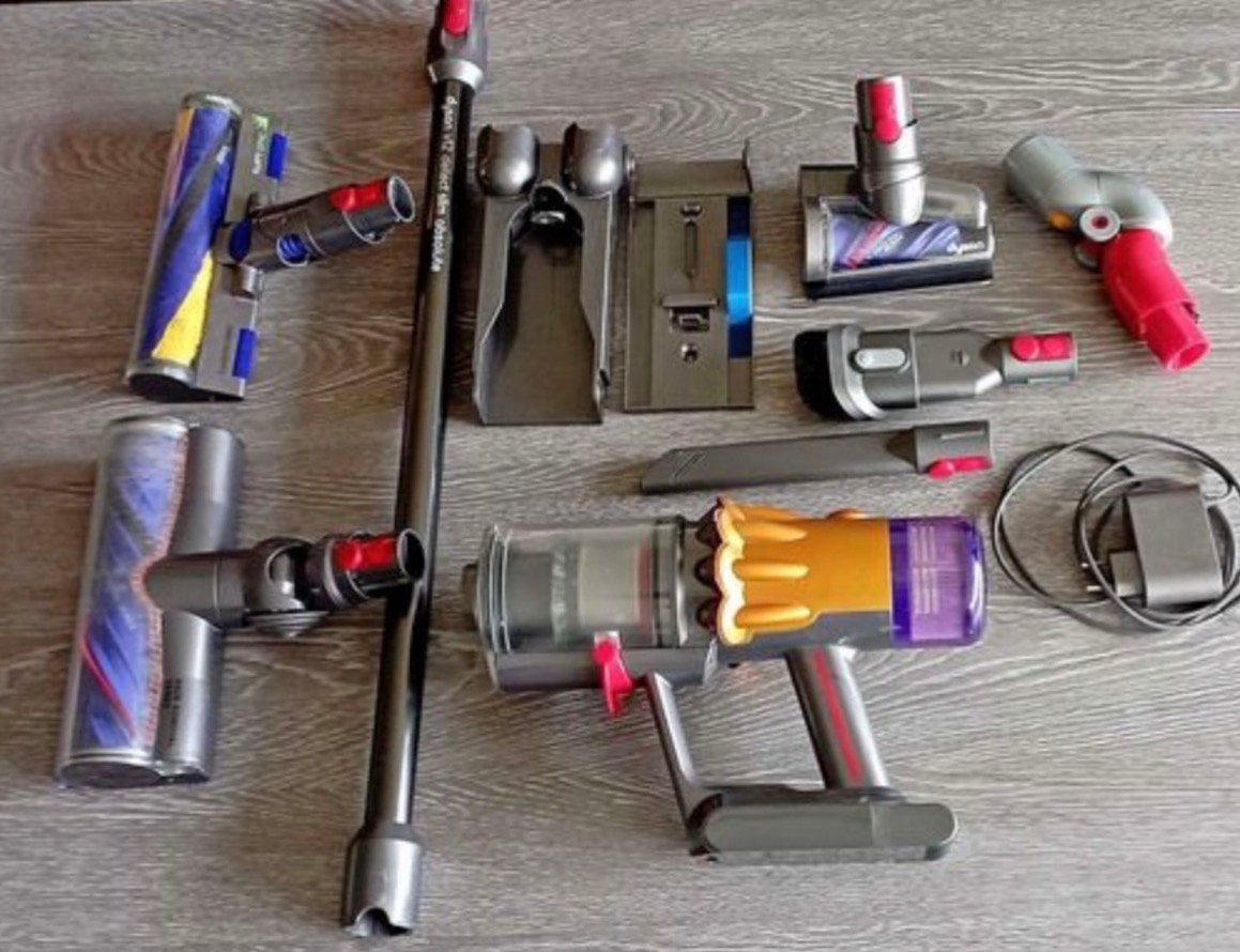 Dyson V12 – Zeer goede staat – Draadloze steelstofzuiger, Elektronische apparatuur, Stofzuigers, Ophalen of Verzenden, Zo goed als nieuw