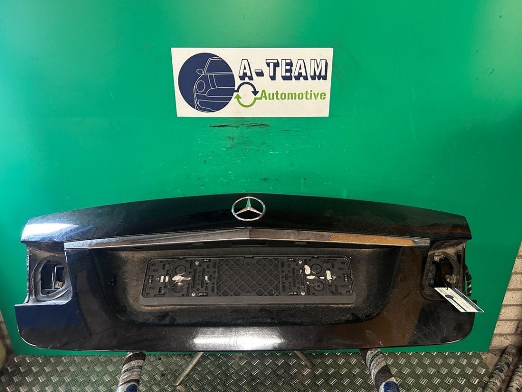 HAYON ARRIÈRE / MALLE Mercedes-Benz E (W212), Mercedes-Benz, Haillon arrière, Utilisé, Dialog.mb@mercedes-benz.com