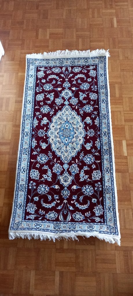 Tapis d'Orient (Iran), Enlèvement