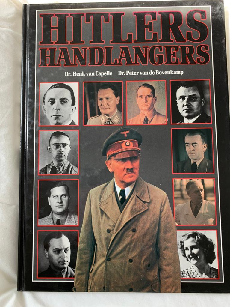 Hitlers handlangers -, Ophalen of Verzenden, Zo goed als nieuw