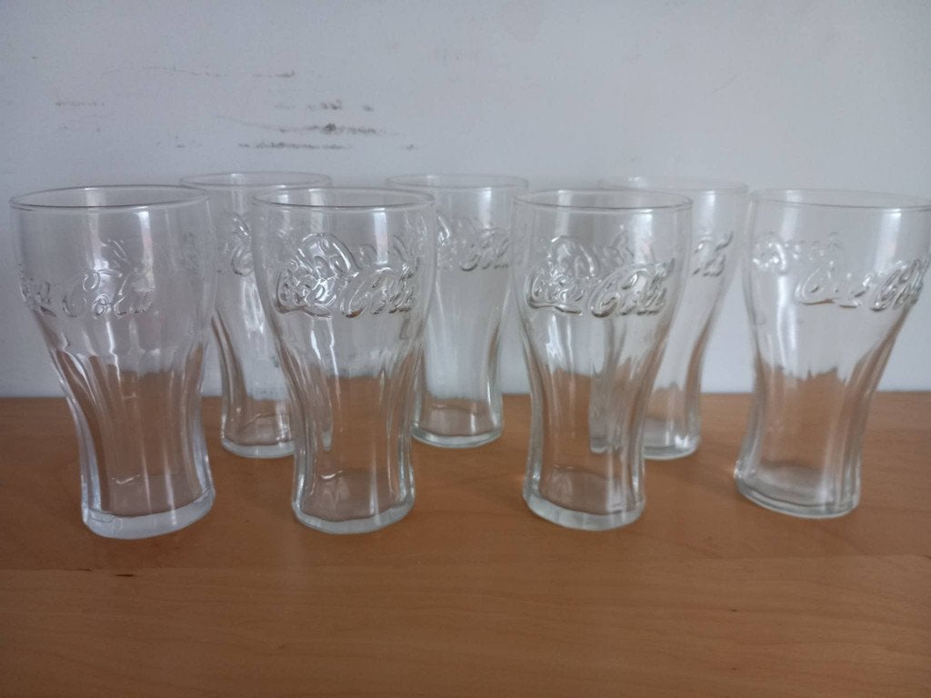 Lot de 7 verres Coca-Cola - inscription en relief, Collections, Enlèvement, Neuf, Verre à soda