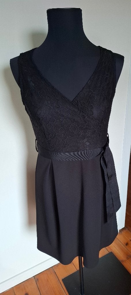 Robe pour femme, Enlèvement, Neuf, Taille 38/40 (M), Noir