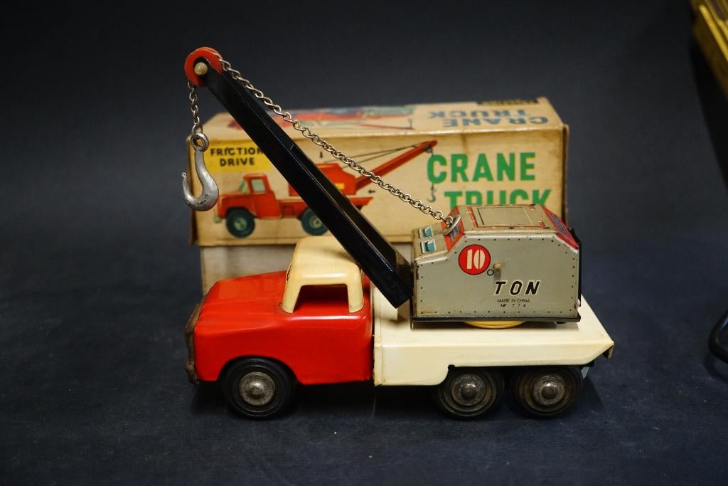 Camion-grue en étain vintage dans sa boîte d'origine, Enlèvement ou Envoi