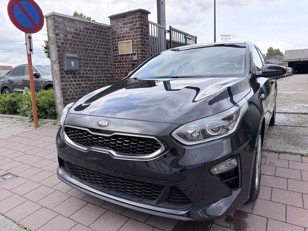Kia Ceed / cee'd AIRCO | NAVI | PARKEERCAMERA | APPLE CARPLA, USB, Stof, Gebruikt, Overige kleuren