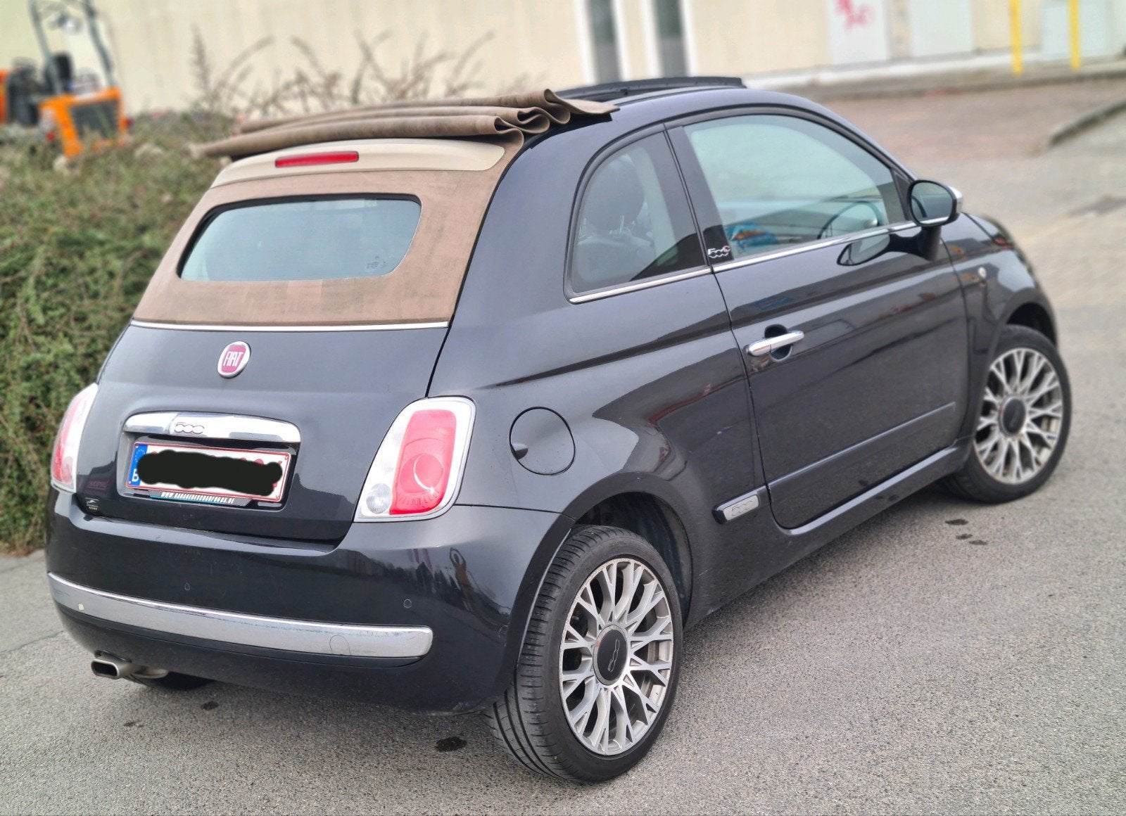 fiat 500 cabrio 12ess 2014. cuir rouge 4700€, Auto's, Euro 5, Cabriolet, Zwart, Leder