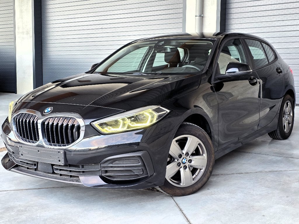 BMW 116D Automaat - Full LED - 08/2023 - 33.000 KM, Ordinateur de bord, Achat, Euro 6, Entreprise