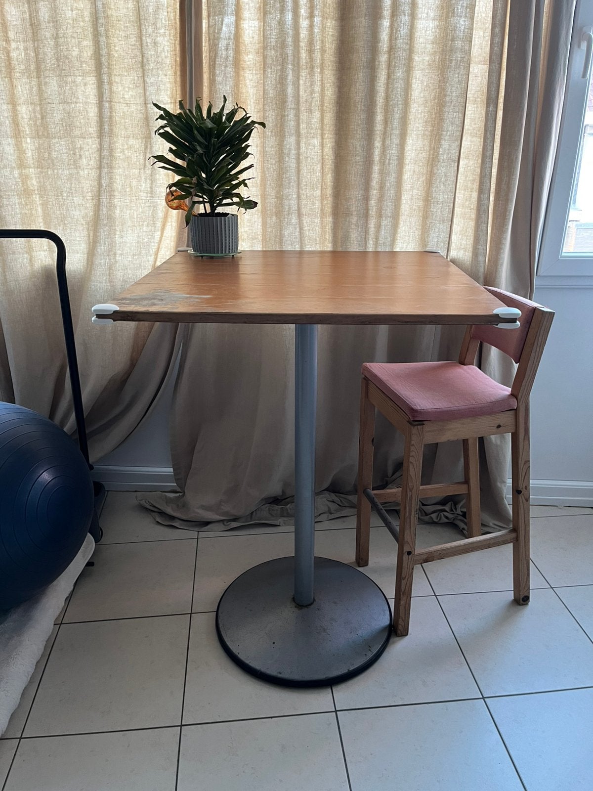 Table haute avec 1 chaise, Enlèvement, Utilisé