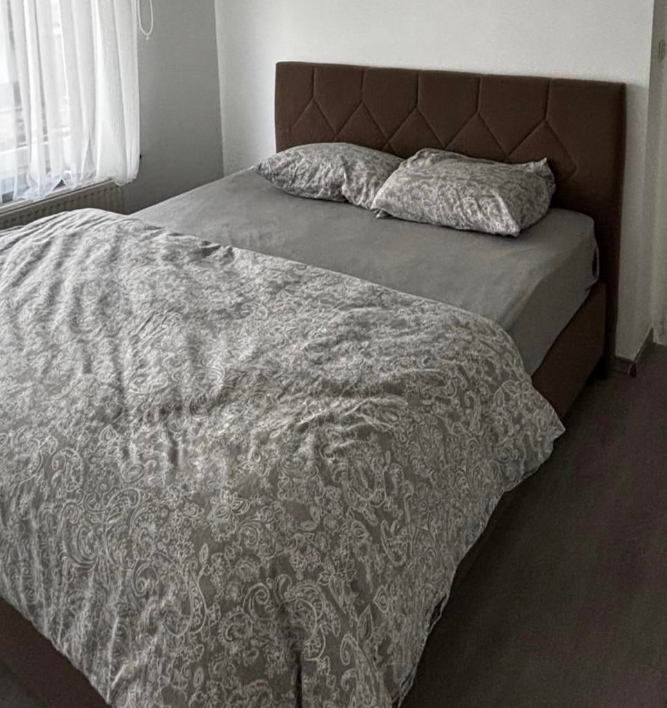 Boxspring exclusief matras 160 cm, Ophalen, Zo goed als nieuw, Bruin, 160 cm
