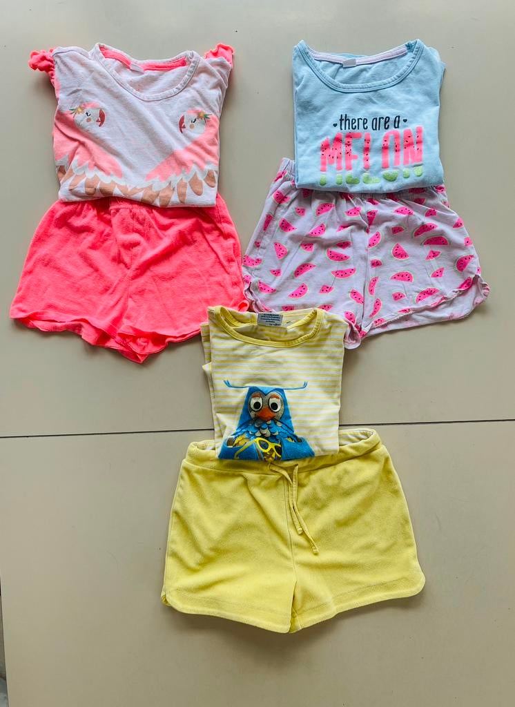 🍄. 3 Pyjama’s ( Maat 122 ) ( 2 € voor alles ), Ophalen of Verzenden, Zo goed als nieuw