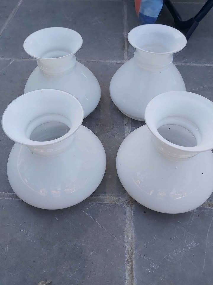 Lot de 4 abat-jours anciens en opaline blanche, Antiquités & Art, Enlèvement