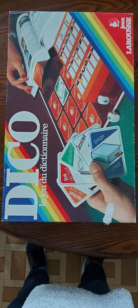 Jeux larousse <DICO> très bon état, Trois ou quatre joueurs, Envoi, Comme neuf, LAROUSSE