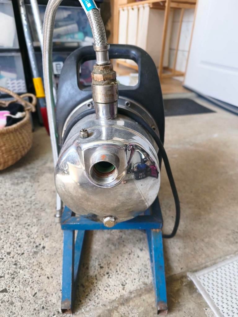 A vendre pompe à eau auto-amorçante, Elektrisch