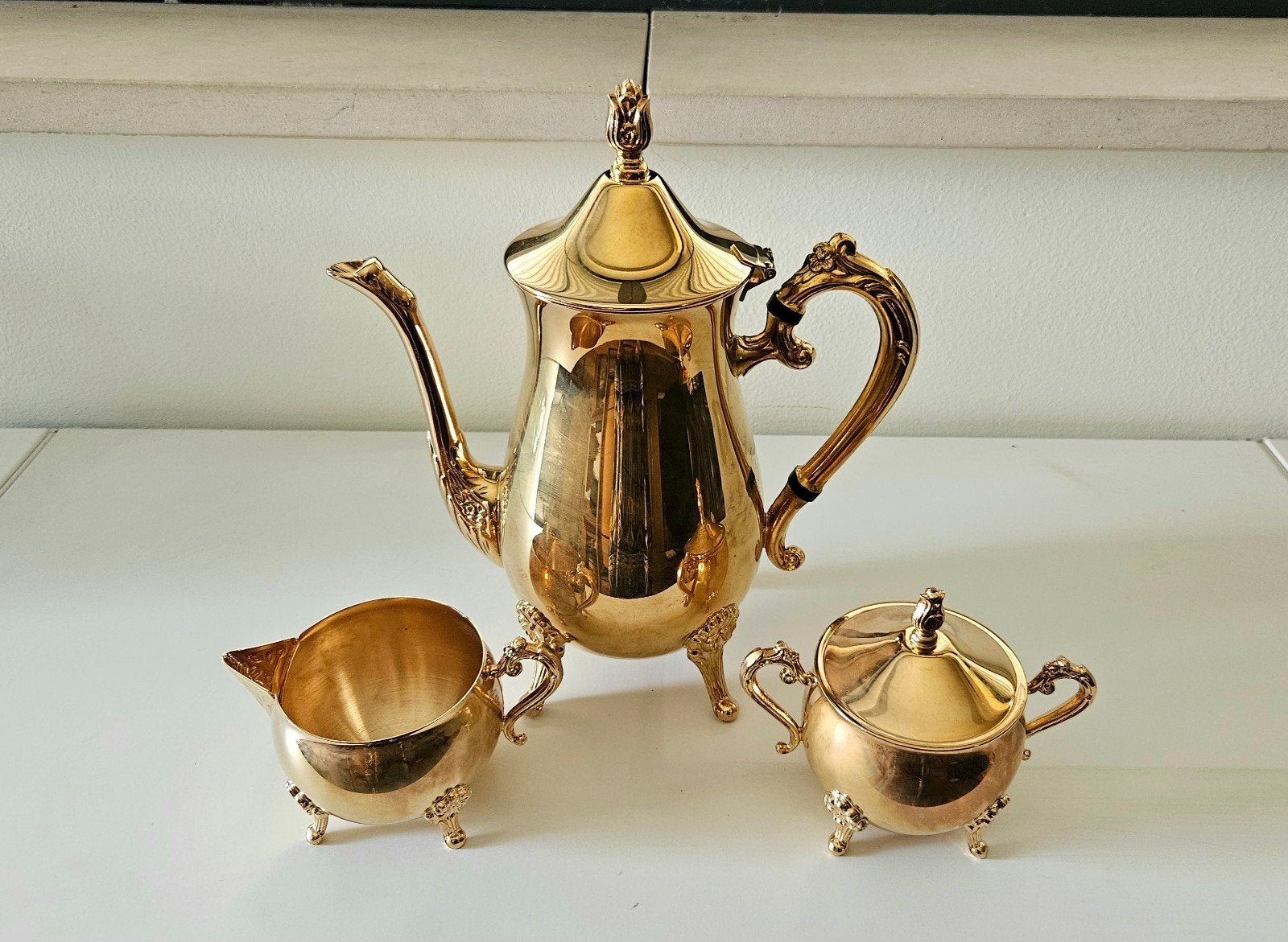 Verguld koffieservice, Ophalen