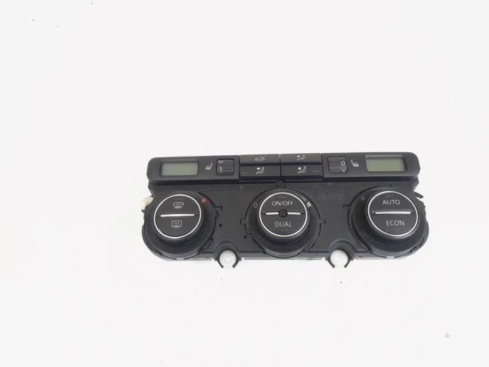 Kachel Bedieningspaneel van een Volkswagen Passat, Gebruikt, -, Volkswagen, -