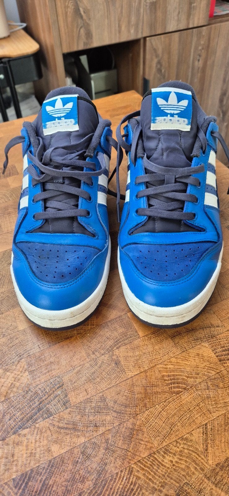 Basket adidas taille 44, Enlèvement